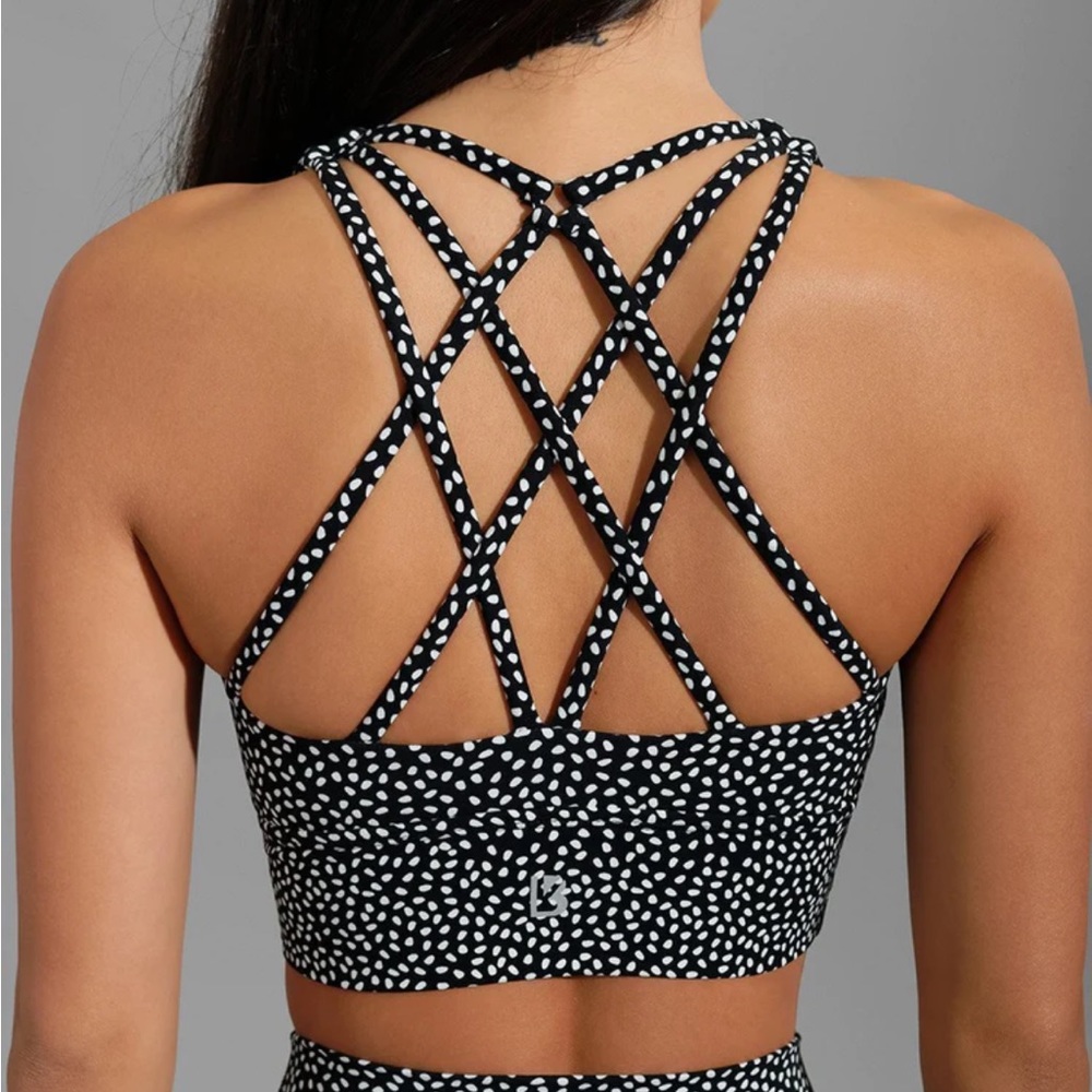 NWT BuffBunny Revolution Sports Bra Bossy Print
